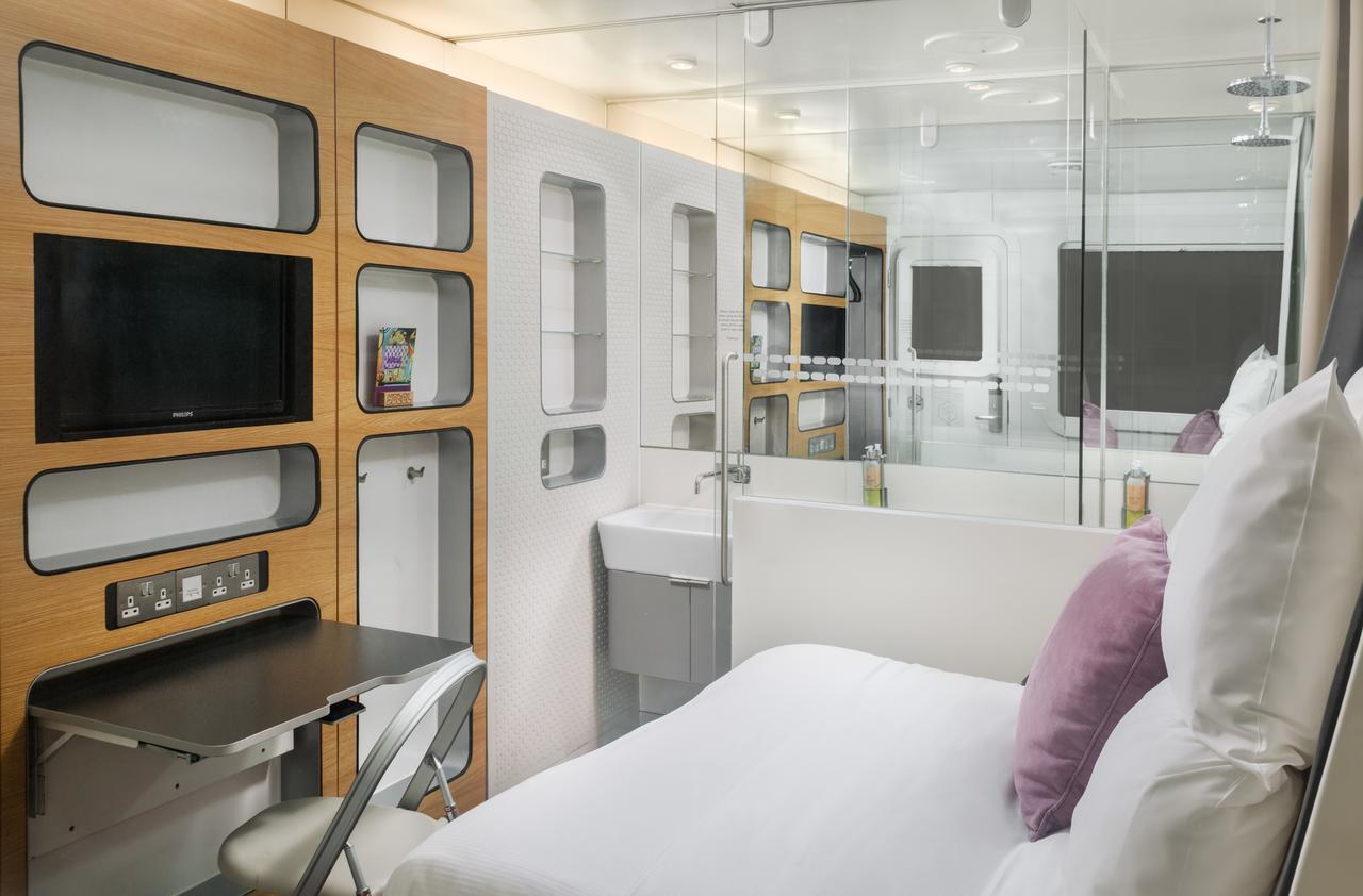 Yotelair London Heathrow Airport ฮิลลิงดัน ภายนอก รูปภาพ